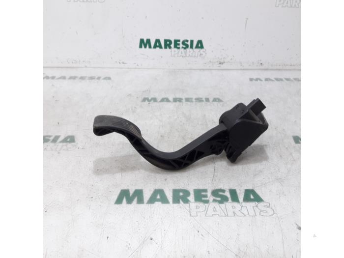 Begagnade Gaspedalsensor Citroen C4 Grand Picasso (UA) 1.6 HDiF 16V 110 Pris € 30,00 Marginaltabell erbjuds av Maresia Parts