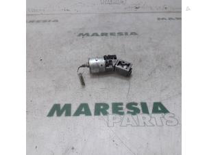 Used Ignition lock + key Citroen C4 Grand Picasso (UA) 1.6 HDiF 16V 110 Price € 40,00 Margin scheme offered by Maresia Parts