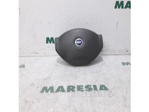 Używane Poduszka powietrzna lewa (kierownica) Fiat Panda (169) 1.2 Fire Cena € 50,00 Procedura marży oferowane przez Maresia Parts