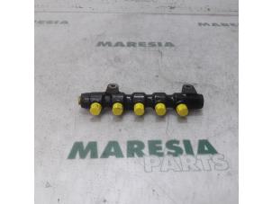 Used Fuel injector nozzle Citroen Berlingo Multispace 1.6 Hdi 16V 90 Price € 30,00 Margin scheme offered by Maresia Parts