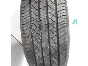 Used Tyre Renault Koleos I 2.0 dCi 16V Price € 35,00 Margin scheme offered by Maresia Parts