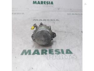 Used Vacuum pump (diesel) Fiat 500 (312) 1.3 MJTD 16V Price € 50,00 Margin scheme offered by Maresia Parts