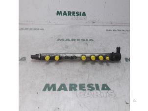 Used Fuel injector nozzle Fiat Grande Punto (199) 1.3 JTD Multijet 16V Price € 50,00 Margin scheme offered by Maresia Parts