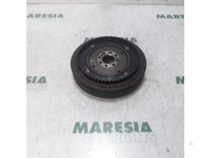 Used Flywheel Fiat Grande Punto (199) 1.3 JTD Multijet 16V Price € 50,00 Margin scheme offered by Maresia Parts