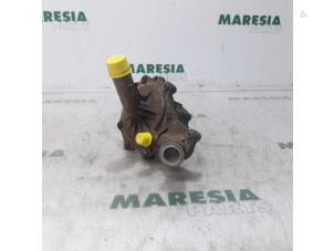 Usados Bomba de agua Citroen Jumper (U9) 2.2 HDi 120 Euro 4 Precio € 48,40 IVA incluido ofrecido por Maresia Parts