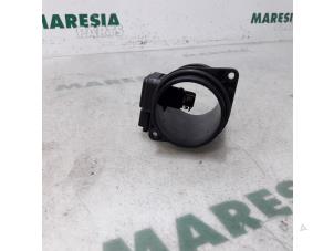 Used Airflow meter Peugeot 407 (6C/J) 2.7 HDi V6 24V Price € 35,00 Margin scheme offered by Maresia Parts