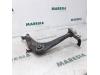 Front lower wishbone, left from a Peugeot 407 (6C/J) 2.7 HDi V6 24V 2007