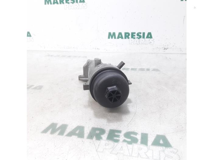 Gebrauchte Ölfilterhalter Citroen Berlingo Cinqspace, Multispace 1.6 VTi 95 16V Preis € 65,00 Margenregelung angeboten von Maresia Parts