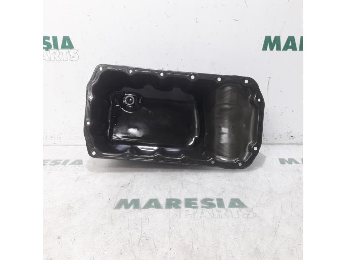 Usagé Couvercle carter Citroen Berlingo Cinqspace, Multispace 1.6 VTi 95 16V Prix € 24,99 Règlement à la marge proposé par Maresia Parts