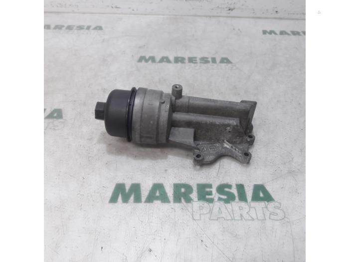 Gebrauchte Ölfilterhalter Peugeot 207/207+ (WA/WC/WM) 1.4 16V VTi Preis € 40,00 Margenregelung angeboten von Maresia Parts