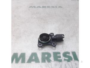 Usados Sensor (otros) Peugeot 207/207+ (WA/WC/WM) 1.4 16V VTi Precio € 25,00 Norma de margen ofrecido por Maresia Parts