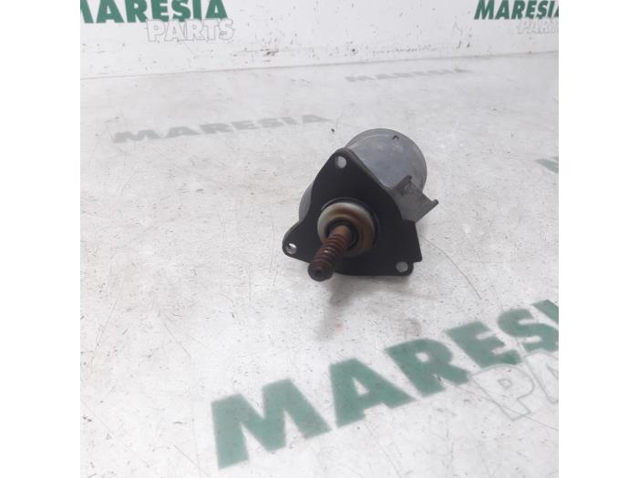 Gebrauchte Nockenwelle Verstellung Peugeot 207/207+ (WA/WC/WM) 1.4 16V VTi Preis € 40,00 Margenregelung angeboten von Maresia Parts