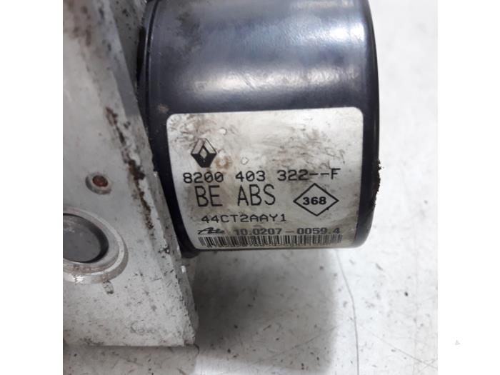 Used ABS pump Renault Twingo II (CN) 1.2 Price € 49,99 Margin scheme offered by Maresia Parts