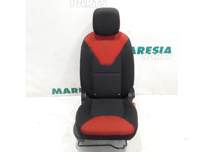Seat, right from a Renault Clio IV Estate/Grandtour (7R) 0.9 Energy TCE 90 12V 2013