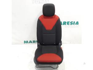 Used Seat, right Renault Clio IV Estate/Grandtour (7R) 0.9 Energy TCE 90 12V Price € 105,00 Margin scheme offered by Maresia Parts