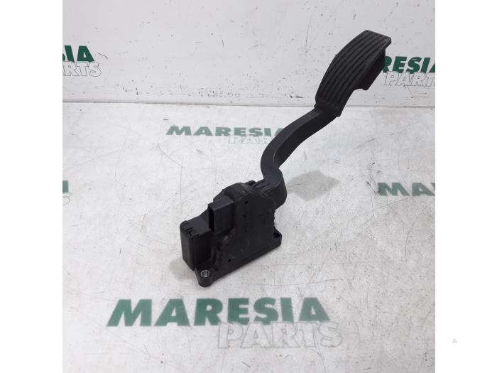 Begagnade Gaspedalsensor Fiat Grande Punto (199) 1.4 16V Pris € 15,00 Marginaltabell erbjuds av Maresia Parts