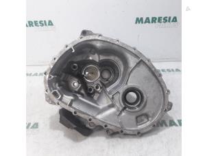 Used Gearbox casing Renault Grand Scénic III (JZ) 1.5 dCi 110 Price € 50,00 Margin scheme offered by Maresia Parts