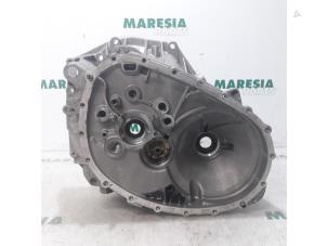 Used Gearbox casing Renault Megane III Grandtour (KZ) 1.5 dCi 110 Price € 50,00 Margin scheme offered by Maresia Parts