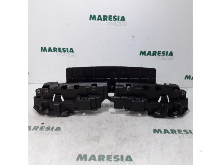 Begagnade Front Fiat Punto Evo (199) 1.3 JTD Multijet 85 16V Euro 5 Pris € 25,00 Marginaltabell erbjuds av Maresia Parts