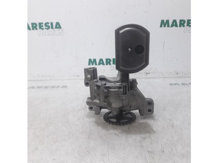 Begagnade Oljepump Citroen C4 Grand Picasso (UA) 2.0 HDiF 16V 135 Pris € 50,00 Marginaltabell erbjuds av Maresia Parts