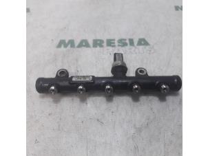 Used Fuel injector nozzle Citroen C4 Grand Picasso (UA) 2.0 HDiF 16V 135 Price € 30,00 Margin scheme offered by Maresia Parts