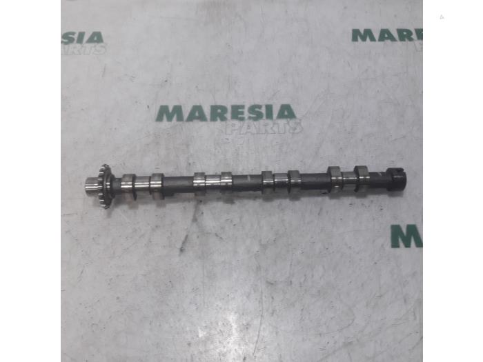 Usagé Arbre à cames Citroen C4 Grand Picasso (UA) 2.0 HDiF 16V 135 Prix € 75,00 Règlement à la marge proposé par Maresia Parts