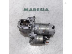 Używane Rozrusznik Peugeot 407 (6C/J) 2.7 HDi V6 24V Cena € 40,00 Procedura marży oferowane przez Maresia Parts