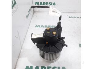 Usados Motor de ventilador de calefactor Fiat 500 (312) 1.2 69 Precio € 25,00 Norma de margen ofrecido por Maresia Parts