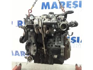 Używane Silnik Renault Safrane II 2.0 16V RTE,RXE Cena € 262,50 Procedura marży oferowane przez Maresia Parts
