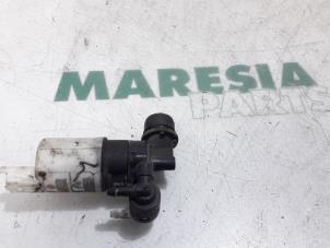 Usagé Pompe lave-glace avant Peugeot Expert (G9) 2.0 HDi 120 Prix € 10,00 Règlement à la marge proposé par Maresia Parts