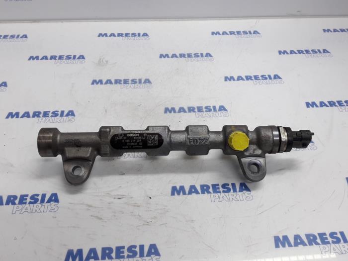 Usagé Système d'injection Fiat Doblo Cargo (263) 1.6 D Multijet Prix € 90,75 Prix TTC proposé par Maresia Parts