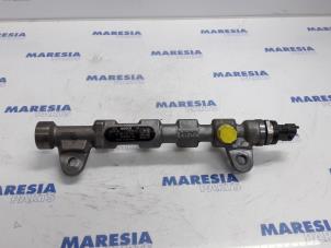 Used Fuel injector nozzle Fiat Doblo Cargo (263) 1.6 D Multijet Price € 90,75 Inclusive VAT offered by Maresia Parts