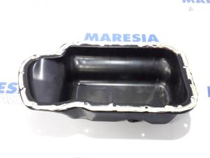 Używane Miska olejowa Peugeot 106 II 1.4 XN,XR,XT Cena € 40,00 Procedura marży oferowane przez Maresia Parts