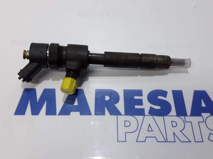 Usagé Injecteurs Alfa Romeo 159 (939AX) 1.9 JTDm Prix € 105,00 Règlement à la marge proposé par Maresia Parts