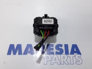 Used Heater resistor Peugeot 2008 (CU) 1.2 12V e-THP PureTech 130 Price € 20,00 Margin scheme offered by Maresia Parts