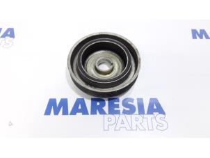 Used Crankshaft pulley Citroen C4 Picasso (UD/UE/UF) 2.0 16V Autom. Price € 20,00 Margin scheme offered by Maresia Parts
