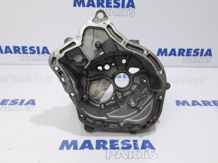Usagé Cache boite de vitesses Citroen Berlingo 1.6 Hdi 75 Prix € 66,55 Prix TTC proposé par Maresia Parts