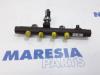 Fuel injector nozzle from a Renault Megane III Grandtour (KZ) 1.5 dCi 110 2014