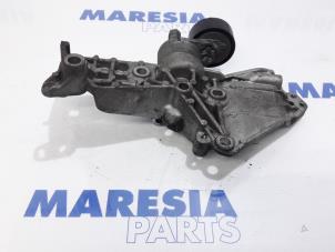 Gebrauchte Stütze (sonstige) Renault Megane III Grandtour (KZ) 1.5 dCi 110 Preis € 30,00 Margenregelung angeboten von Maresia Parts