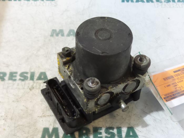 Usagé Bloc ABS Fiat Stilo (192A/B) 1.9 JTD 115 Prix € 75,00 Règlement à la marge proposé par Maresia Parts