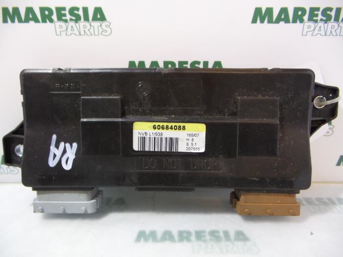 Usagé Ordinateur divers Alfa Romeo 159 Sportwagon (939BX) 1.8 MPI 16V Prix € 40,00 Règlement à la marge proposé par Maresia Parts