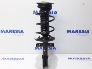 Used Front shock absorber rod, right Renault Clio IV (5R) 0.9 Energy TCE 90 12V Price € 39,00 Margin scheme offered by Maresia Parts