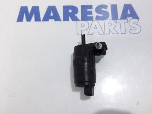 Usados Bomba de limpiaparabrisas delante Fiat 500 (312) 0.9 TwinAir 80 Precio € 15,00 Norma de margen ofrecido por Maresia Parts