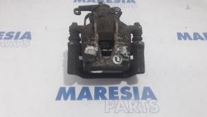 Gebrauchte Bremszange links hinten Renault Master III (FD/HD) 2.5 dCi 16V Preis € 90,75 Mit Mehrwertsteuer angeboten von Maresia Parts