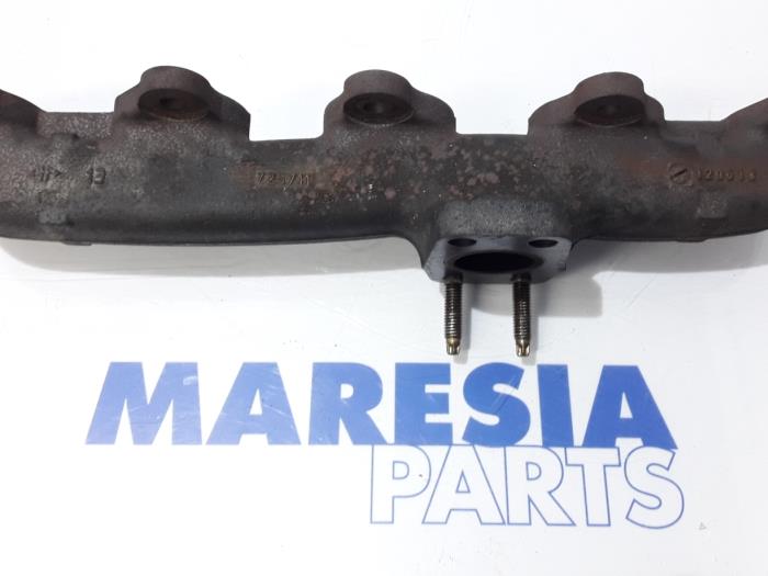 Gebrauchte Abgaskrümmer Peugeot 308 SW (4E/H) 1.6 HDiF 16V Preis € 24,95 Margenregelung angeboten von Maresia Parts