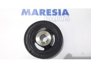 Used Crankshaft pulley Peugeot 308 SW (4E/H) 1.6 HDiF 16V Price € 25,00 Margin scheme offered by Maresia Parts