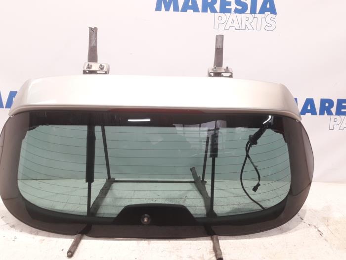 Usados Ventanilla detrás Peugeot 308 SW (4E/H) 1.6 16V THP 150 Precio € 157,50 Norma de margen ofrecido por Maresia Parts