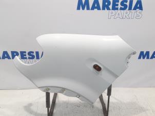 Used Front wing, left Renault Master III (FD/HD) 2.5 dCi 16V Price € 78,65 Inclusive VAT offered by Maresia Parts