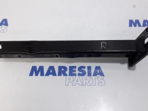 Używane Rama pomocnicza Peugeot 207 SW (WE/WU) 1.6 16V VTRi Cena € 20,00 Procedura marży oferowane przez Maresia Parts