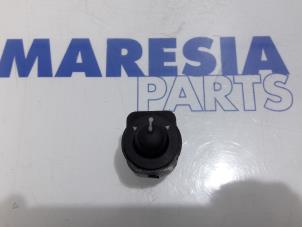 Gebrauchte Spiegel Schalter Fiat Panda (312) 0.9 TwinAir 65 Preis € 25,00 Margenregelung angeboten von Maresia Parts